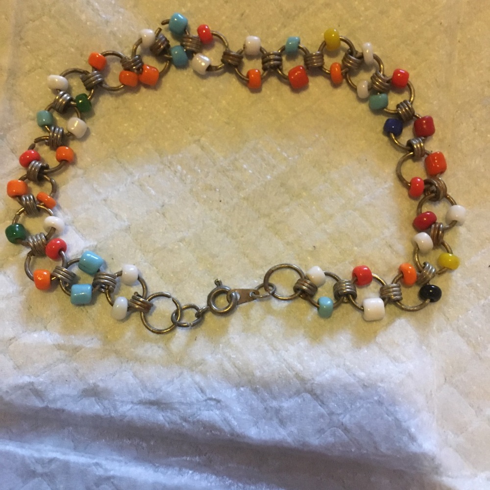 Multicolored beaded bracelet